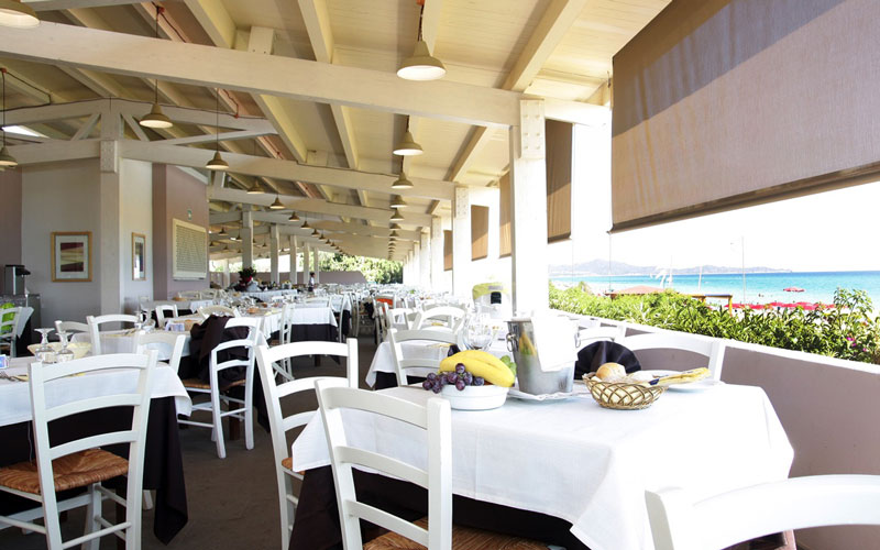 FREE BEACH CLUB